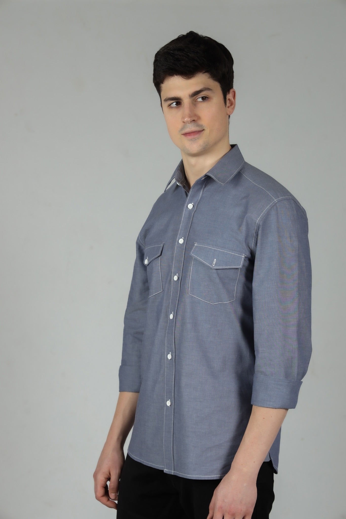 Blue Chambray Men's Shirt in Cotton with Double Pockets & Contrast Stitch