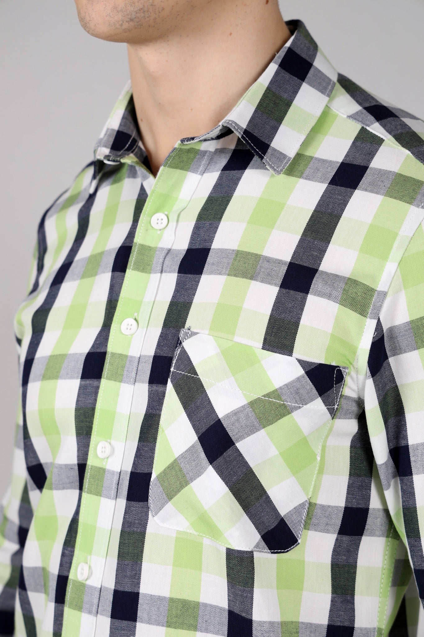 Green Checks Men Shirt in Cotton with Single Pockets - OZMOD